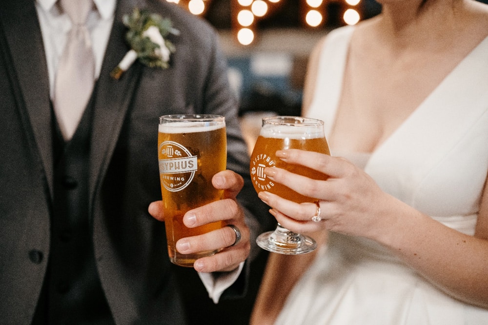 Featured image for post: Cash or Hosted Bar? The Ultimate Guide to Choose The Wedding Bar For You