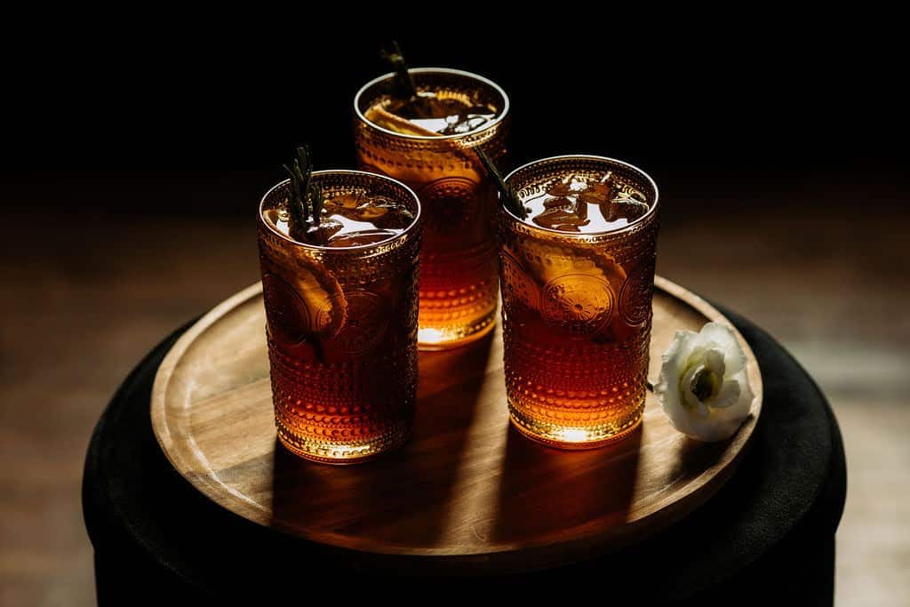 Featured image for post: Wedding Cocktail Pairings: Drinks That Elevate Your Reception