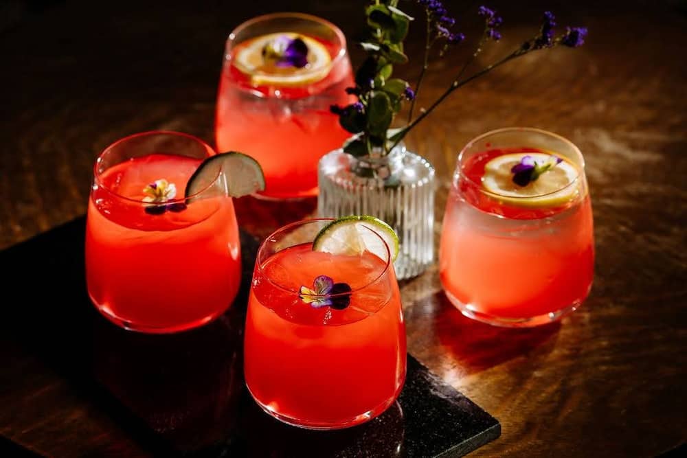 Full-Service Drinks and Wedding Catering Services What to Expect Green Mill Catering greenmillcatering.com 3 (1)